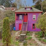 Quirky Craftsman Bungalow - own an artists’ residence in Columbia City! 